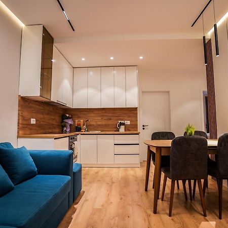 Hidden Gem Tirana 2Br Comfort In Historic Zone Bagian luar foto