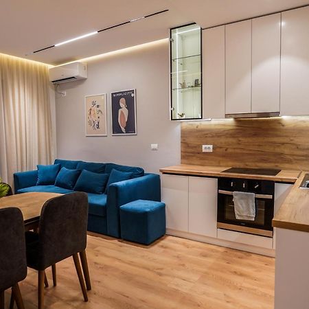 Hidden Gem Tirana 2Br Comfort In Historic Zone Bagian luar foto