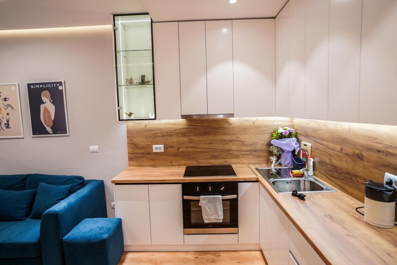 Hidden Gem Tirana 2Br Comfort In Historic Zone Bagian luar foto