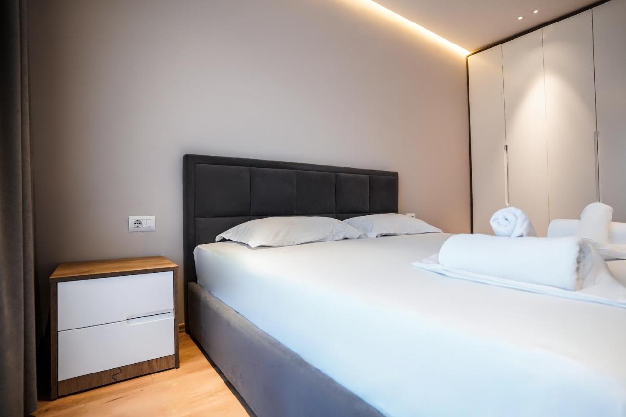 Hidden Gem Tirana 2Br Comfort In Historic Zone Bagian luar foto