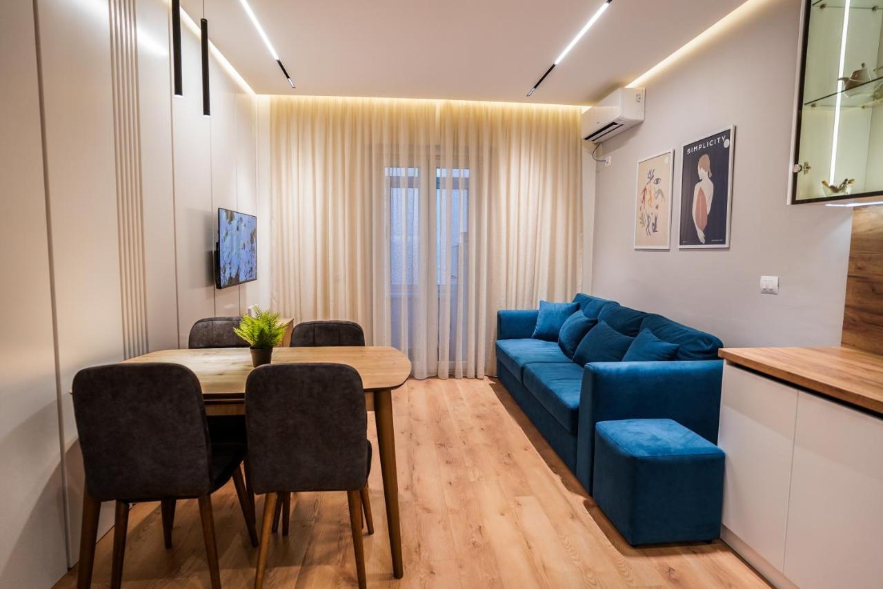 Hidden Gem Tirana 2Br Comfort In Historic Zone Bagian luar foto
