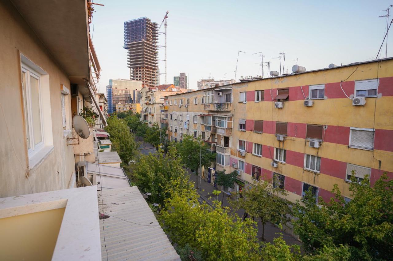 Hidden Gem Tirana 2Br Comfort In Historic Zone Bagian luar foto